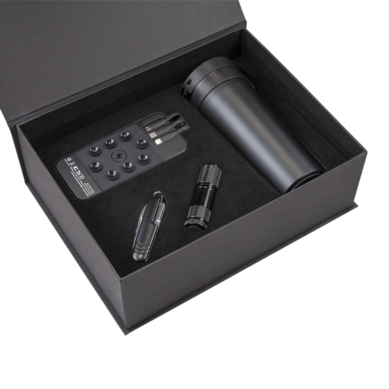 Çakı & Fener & Powerbank & Termos Set