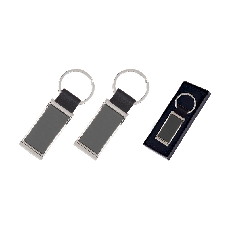 Tek Taraflı Metal Suni̇ Deri̇ Anahtarlık